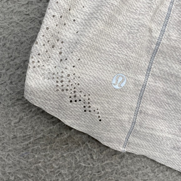 Lululemon Shorts Womens 10 Light As Air Running Lined Gray Laser Cut Lightweight - Picture 9 of 13